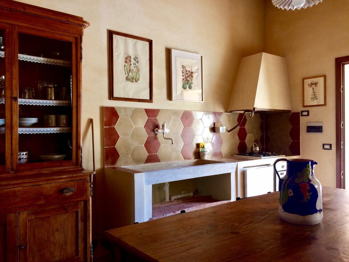 Agriturismo La Palazzina بالايا الغرفة الصورة